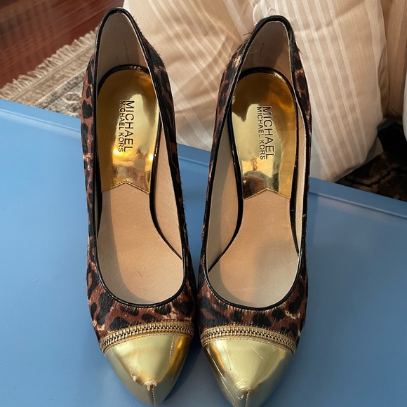 MICHAEL Michael Kors Cynthia Leopard  Size 10 - Picture 9 of 10